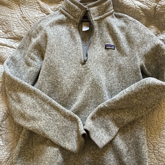 Patagonia women’s medium gray, half zip fleece - Picture 1 of 2